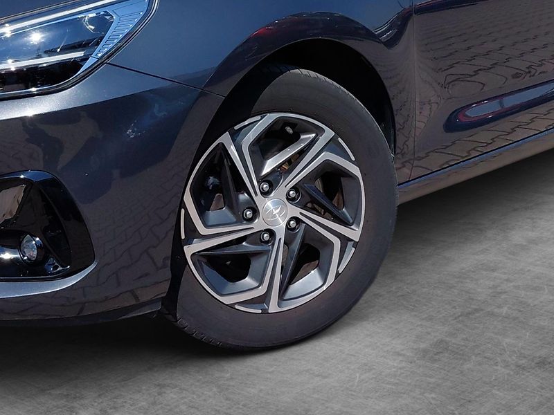 Hyundai i30 (2020) 1,5 CVVT 81 kW Smart ČR - fotka 10 z 25