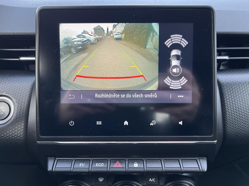 Renault Clio 1.6i E-TECH HYBRID AUTOMAT - fotka 16 z 33