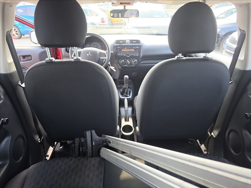 Mitsubishi Space 1,0 MIVEC 52KW KLIMA - fotka 22 z 42
