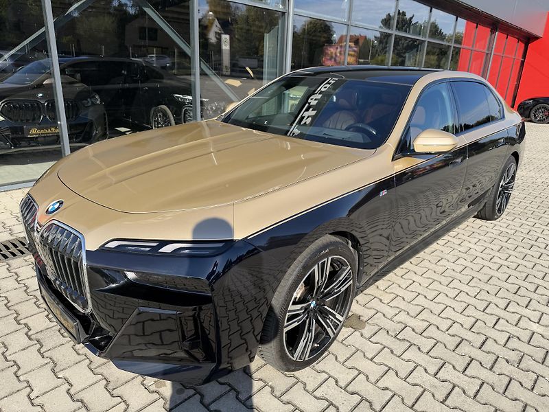 BMW Řada 7 (2024) 40XD 220kW M-PAKET INDIVIDUAL! - fotka 15 z 44