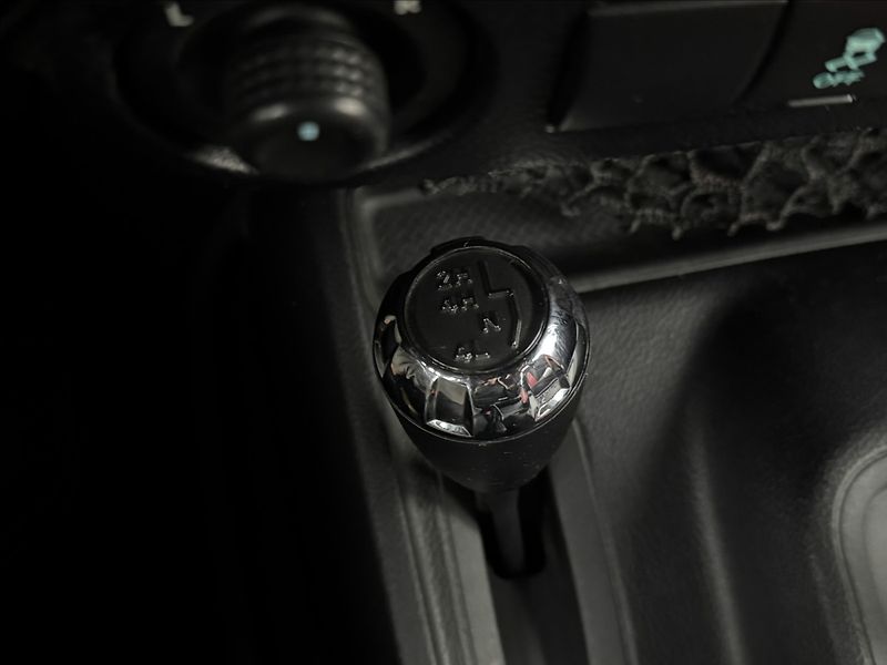 Jeep Wrangler 3,6 209kW AT PENTASTAR SERVIS - fotka 21 z 44