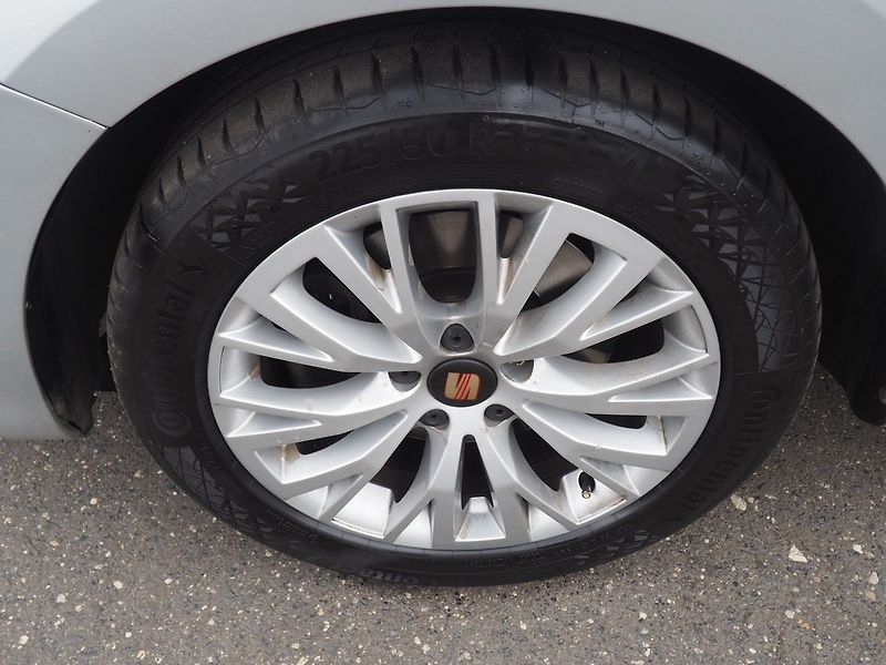 Seat Alhambra (2013) 2.0TDI, 130 kW,  7 Míst, Tažné - fotka 8 z 42