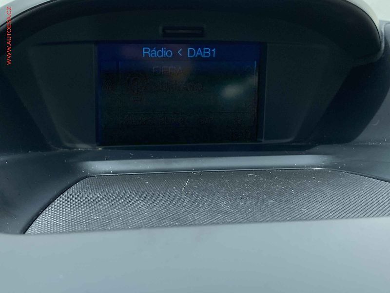 Ford Kuga (2014) 2.0 TDCi 4x4, Titanium - fotka 16 z 18