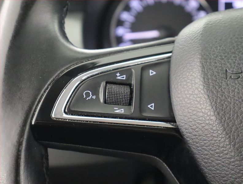 Škoda Fabia (2015) Style 1.4 TDI, nová STK - fotka 16 z 22