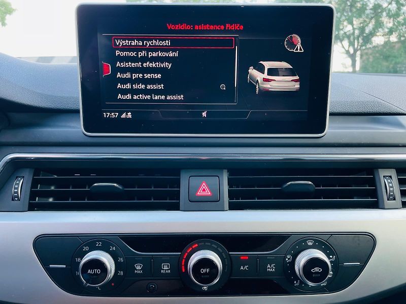 Audi A4 3.0TDI AUT KAMERA SERVISKA  - fotka 41 z 60