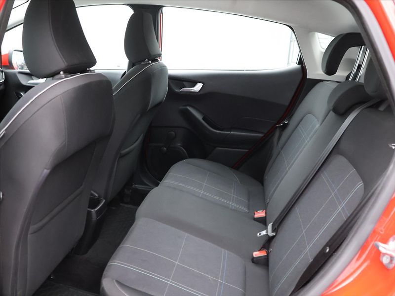 Ford Fiesta 1,1 i 63kW CZ Aut.klima DPH - fotka 14 z 33