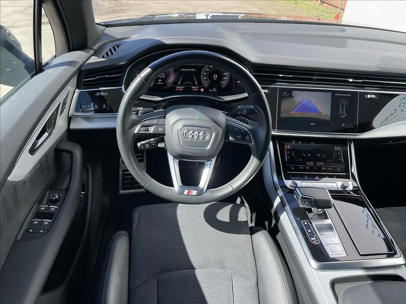 Audi Q7 3,0 50 TDI quattro S line - fotka 8 z 21