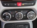 Jeep Renegade (2018) Longitude 1.4 MultiAir - náhled 17