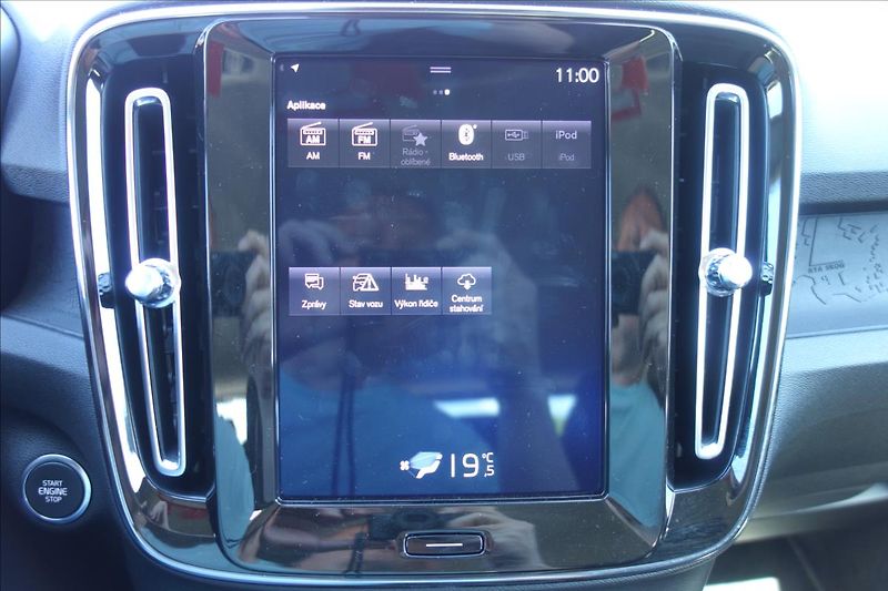 Volvo XC40 2,0 D3 110KW, MANUAL, FWD. - fotka 23 z 37