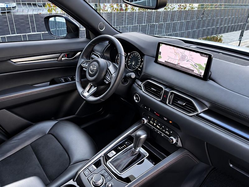 Mazda CX-5 (2023) 2.5i 143 kW SKYACTIV-G HOMURA - fotka 11 z 43
