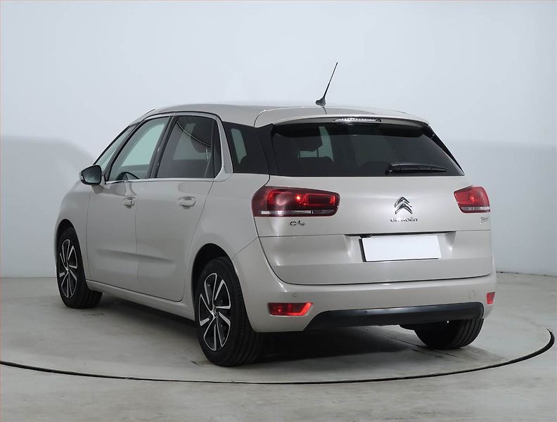 Citroën C4 Picasso (2018) 1.6 BlueHDi, ČR,1.maj - fotka 4 z 21