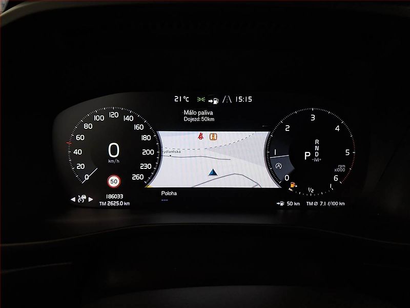Volvo XC40 (2019) D3 AWD, 4X4, Automat, Kůže - fotka 11 z 23