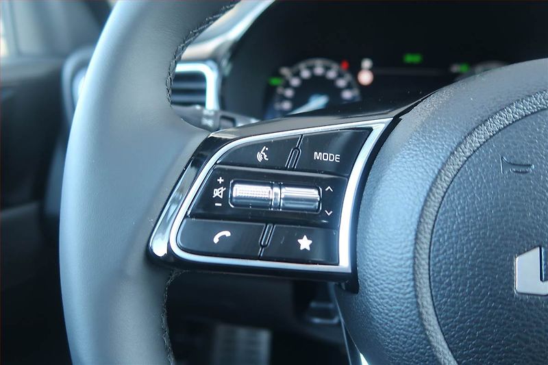 Kia XCeed (2025) Plug-in-Hybrid, DPH, Navigace - fotka 17 z 25