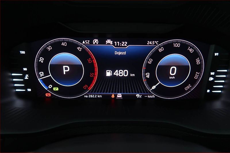 Škoda Karoq (2019) Style 1.6 TDI - fotka 11 z 21