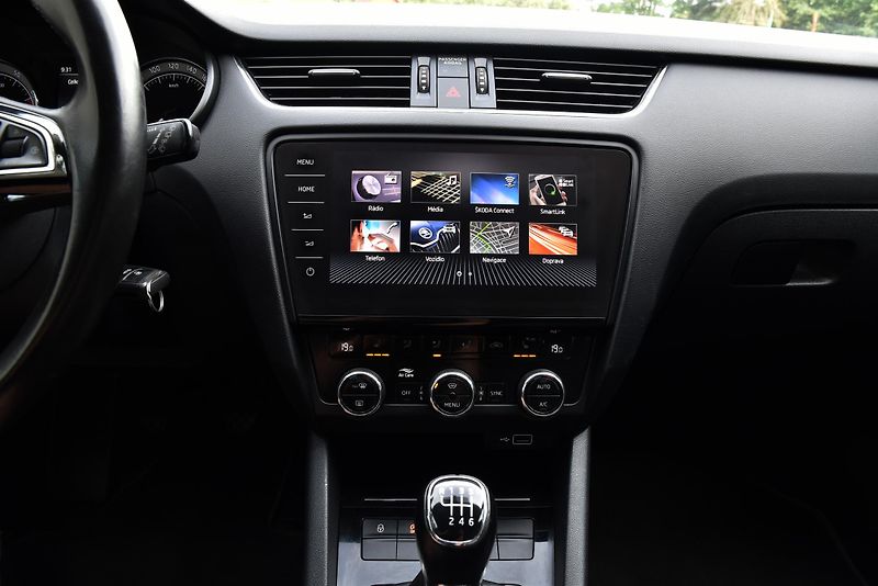 Škoda Octavia 1.4 TSi G-TEC STYLE, NAVI, LED - fotka 18 z 48
