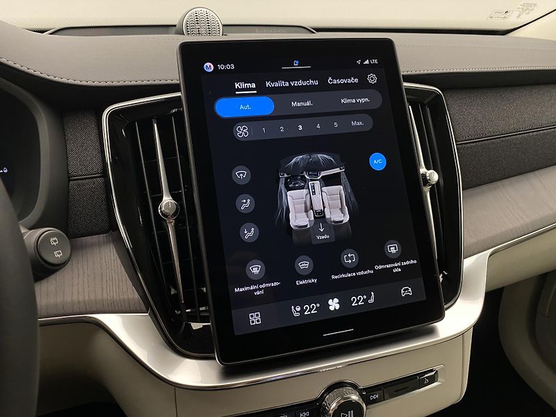Volvo XC90 (2026) T8 AWD Plug-in BRIGHT PLUS 7m - fotka 43 z 72