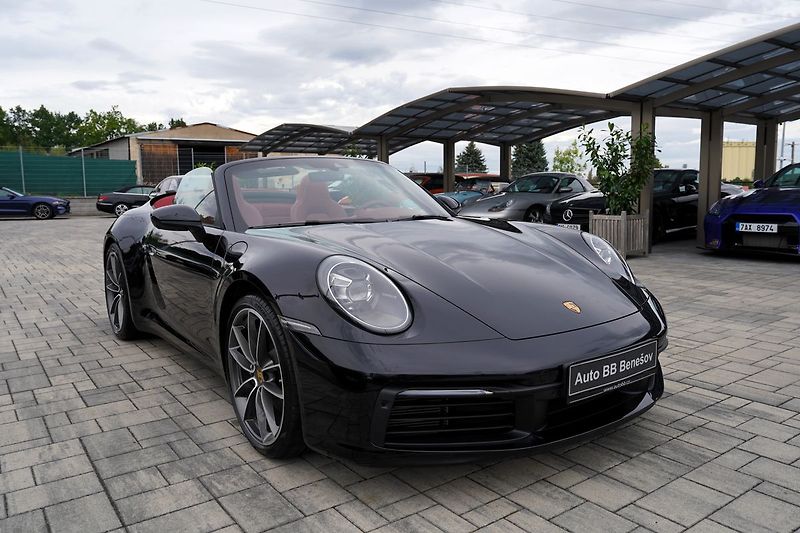 Porsche 911 Carrera 4/PDK/Sport chrono/21 - fotka 14 z 48