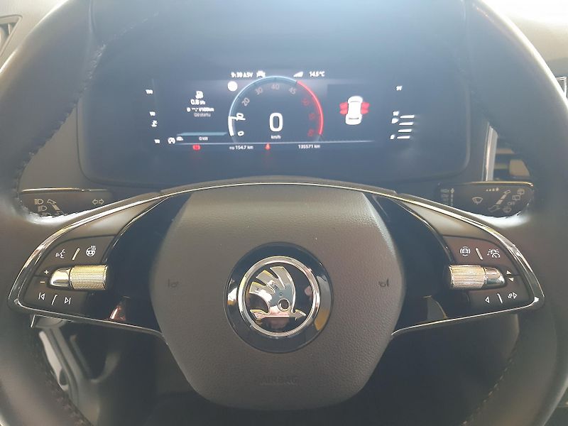 Škoda Karoq 2.0 TDI NAVI LED APP KAMERA - fotka 19 z 31