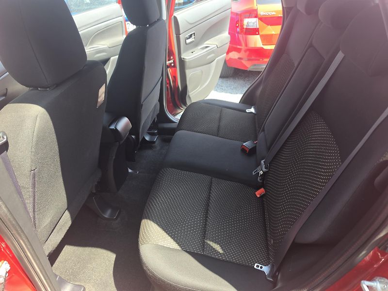 Mitsubishi ASX 1.6 i Kamera Kei - fotka 8 z 17