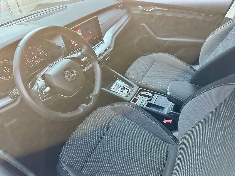 Škoda Octavia (2024) 1.0 TSI e-TEC 81kW DSG Ambitio - fotka 6 z 23