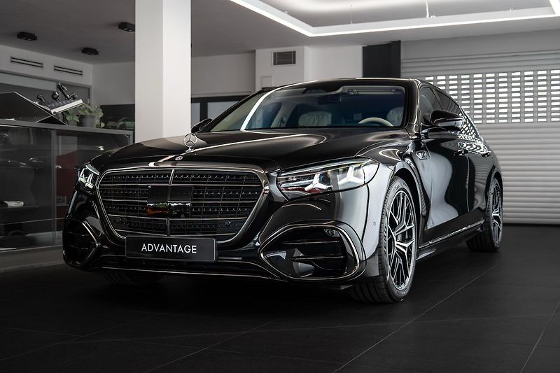 Mercedes-Benz Třídy S - fotka 1 z 27