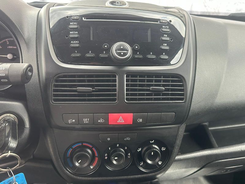 Opel Combo (2012) 1.4i, 70KW, CHLADÍCÍ - fotka 17 z 21