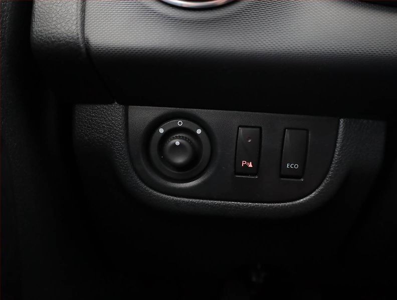 Dacia Sandero (2020) 1.0 TCe, Park. senzory - fotka 13 z 15