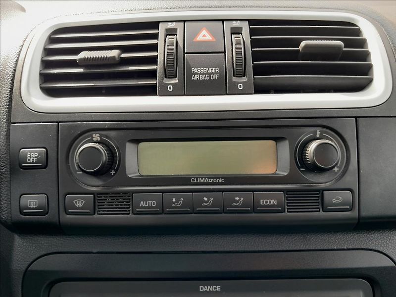 Škoda Roomster 1,6 i 77kW SCOUT MOTOR K.O. - fotka 33 z 43