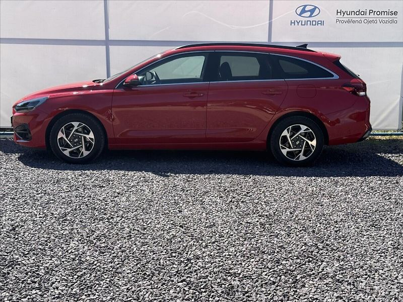 Hyundai i30 1,5 T-GDI 103kW Style - fotka 3 z 23