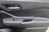 Toyota C-HR (2022) 1,8 Hybrid 90kW e-CVT Comfort - náhled 18