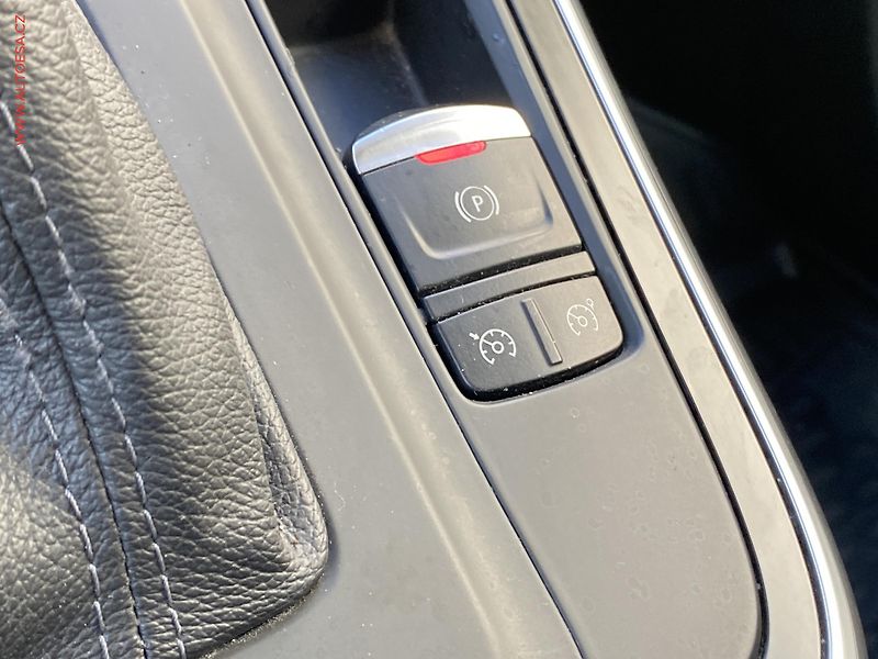 Renault Grand Scénic (2017) 1.6 dCi 7míst, Intense, AT - fotka 18 z 20