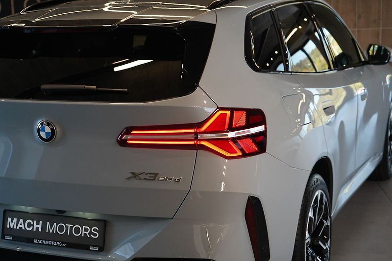 BMW X3 20d xDrive, Tažné, HUD, H/K - fotka 9 z 48