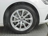Audi A4 (2018) 2.0 TDI, Automat, Serv.kniha - náhled 15