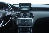 Mercedes-Benz Třídy A (2017) A 200 d, Automat, Navi - náhled 12
