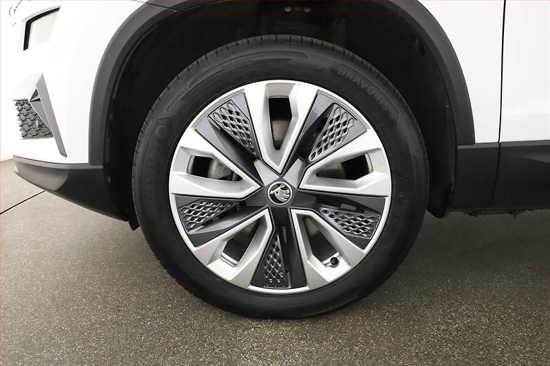 Škoda Karoq (2025) 2.0 TDI, Drive, FullLed - fotka 14 z 19