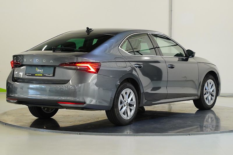 Škoda Octavia - fotka 2 z 29