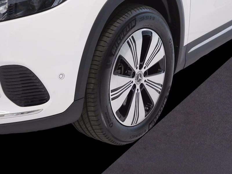 Mercedes-Benz EQA 300 4M Progressive Distronic - fotka 4 z 13