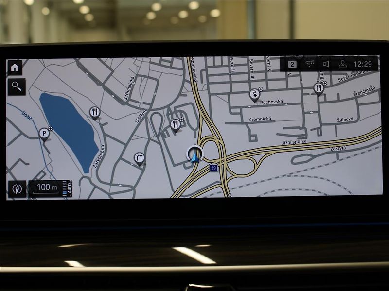 BMW Řada 5 530e xDrive Luxury Pano.ČR   2 - fotka 11 z 28