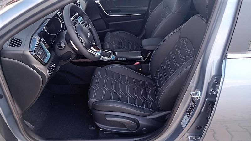 Kia XCeed 1,6 T-GDi GPF 7DCT STEEL EDIT. - fotka 9 z 12