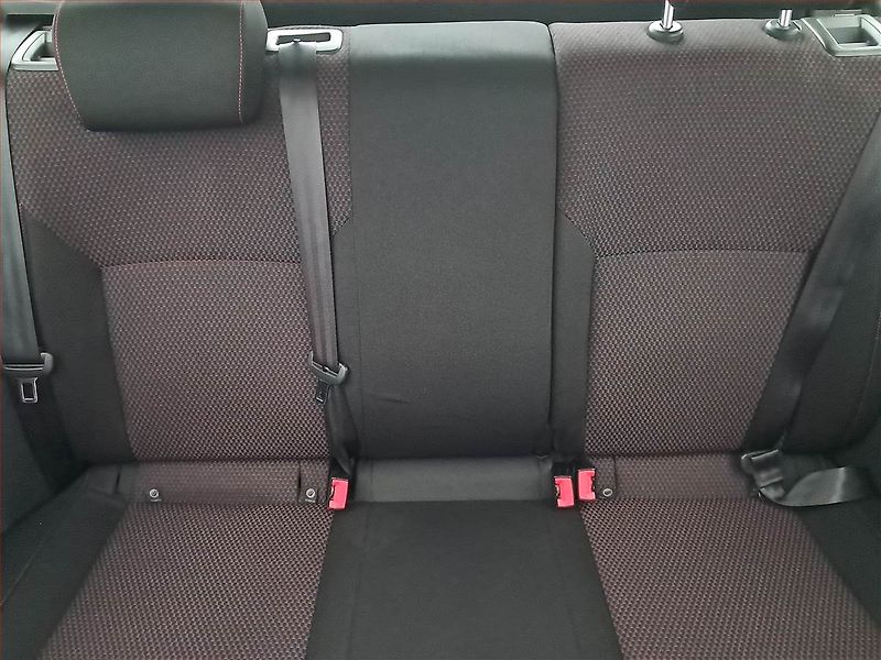 Škoda Rapid (2015) Spaceback 1.6 TDI, ČR,1.maj - fotka 10 z 18