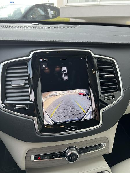 Volvo XC90 B5 (nafta) AWD PLUS BRIGHT *7M - fotka 27 z 42