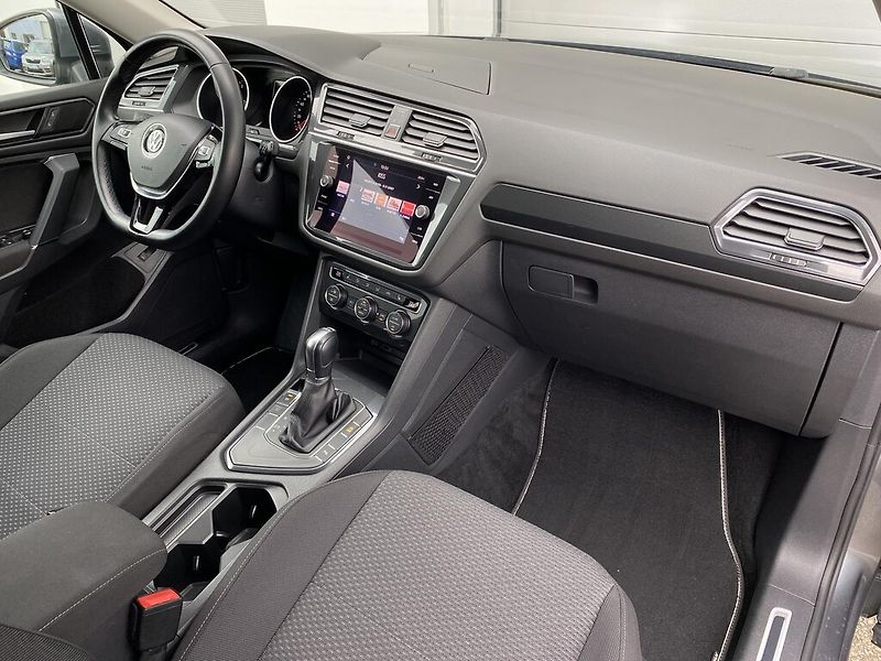 Volkswagen Tiguan Allspace 1.4 TSI COMFORTLINE DSG - fotka 23 z 26