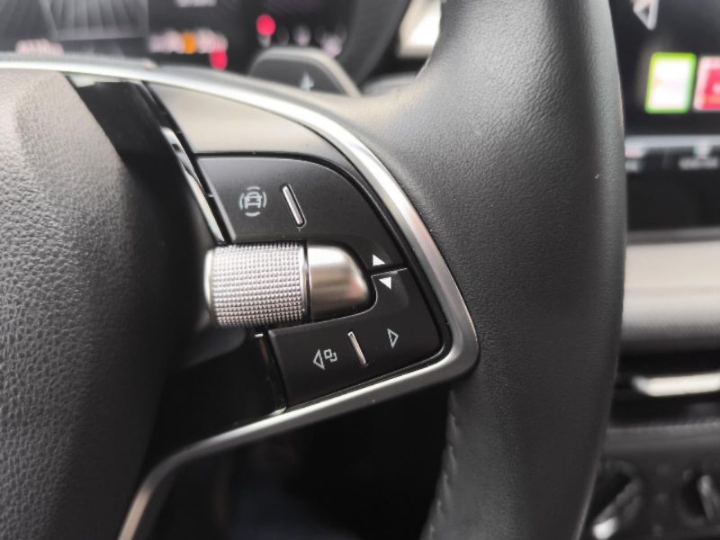 Škoda Fabia Top Selection 1.0 TSI 85kW DSG - fotka 11 z 25