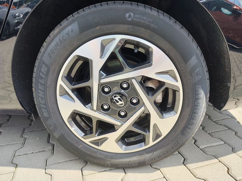 Hyundai i30 1.5 T-GDI/103kW Comfort 16 - fotka 30 z 31