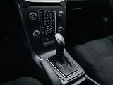 Volvo V40 2.0D3 AUT CROSS COUNTRY TAŽNÉ - náhled 33