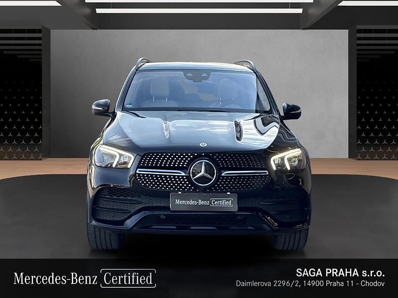 Mercedes-Benz GLE 400 d 4MATIC AMG Line Night - fotka 2 z 18