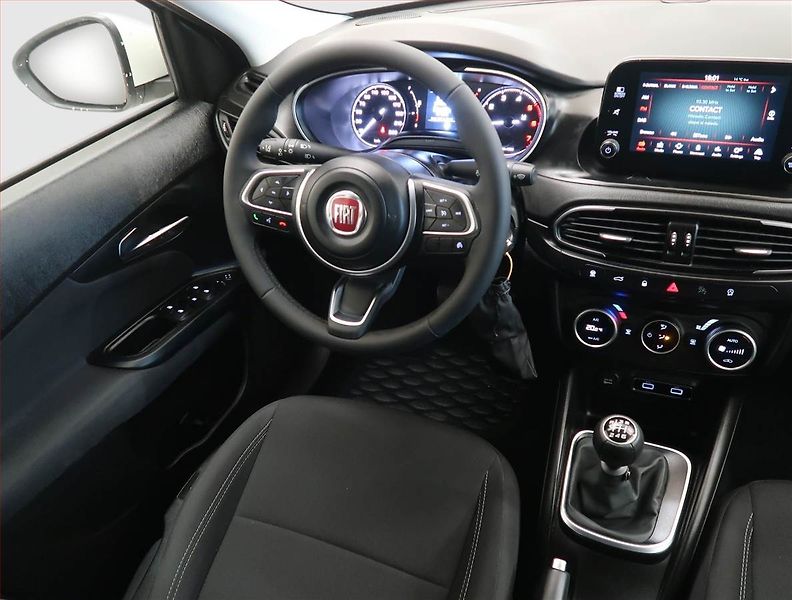 Fiat Tipo (2025) 1.6 MultiJet, ČR,1.maj - fotka 7 z 14