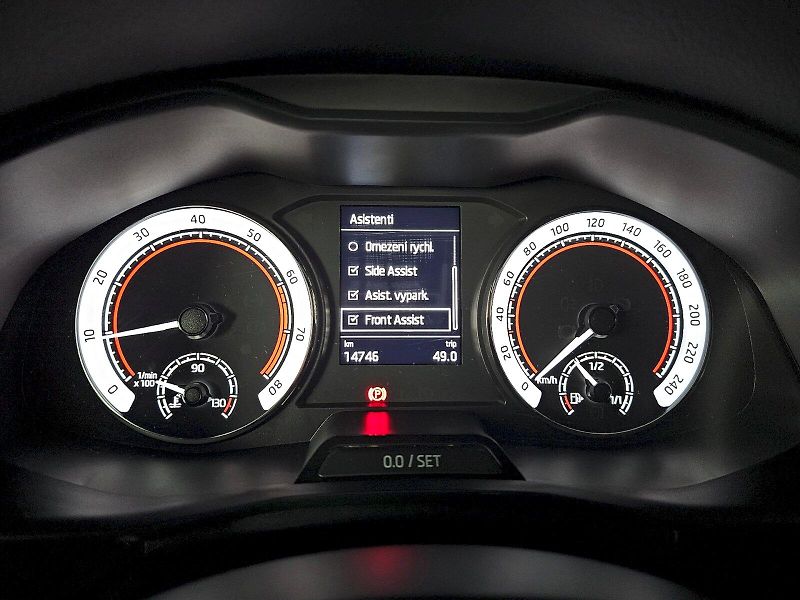 Škoda Scala (2022) 1.5TSi 110kW MONTE CARLO - fotka 19 z 29