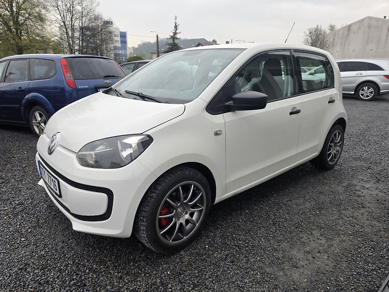 Volkswagen up! 1.0 i - fotka 2 z 11