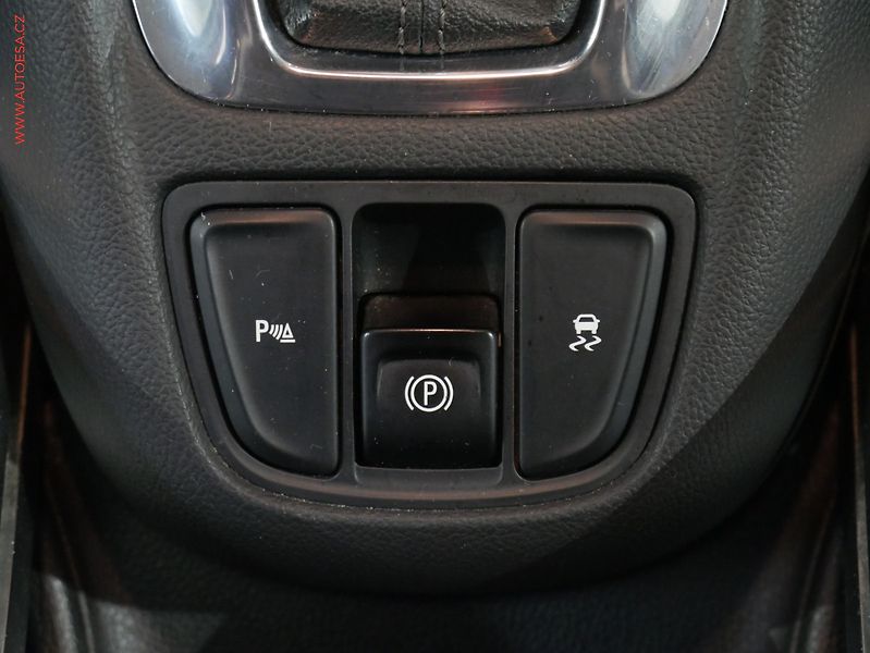 Opel Zafira (2018) 2.0 Tourer, Automat - fotka 18 z 20